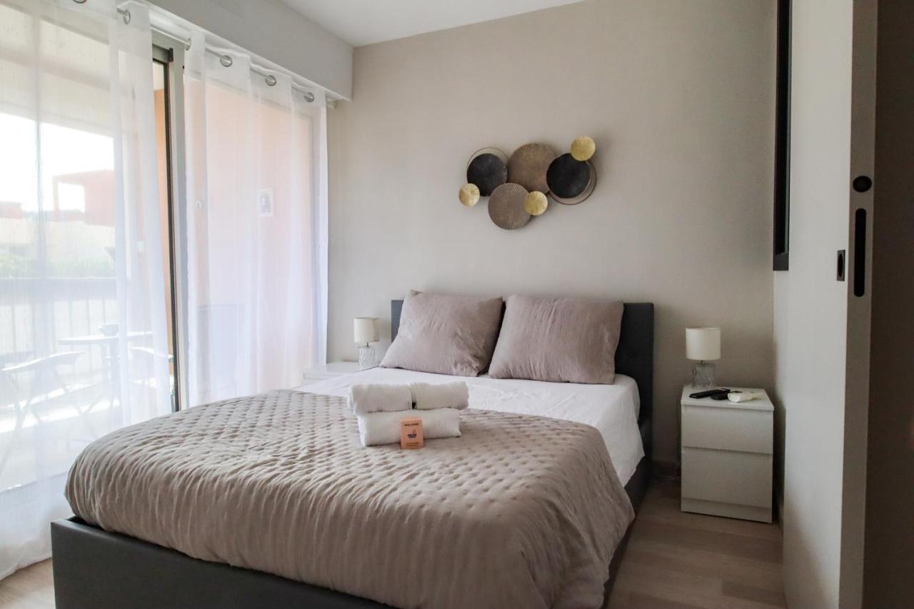 Confort Du Sud T2 Avec Garage Et Wifi En Centre-Ville Cavalaire-sur-Mer Luaran gambar